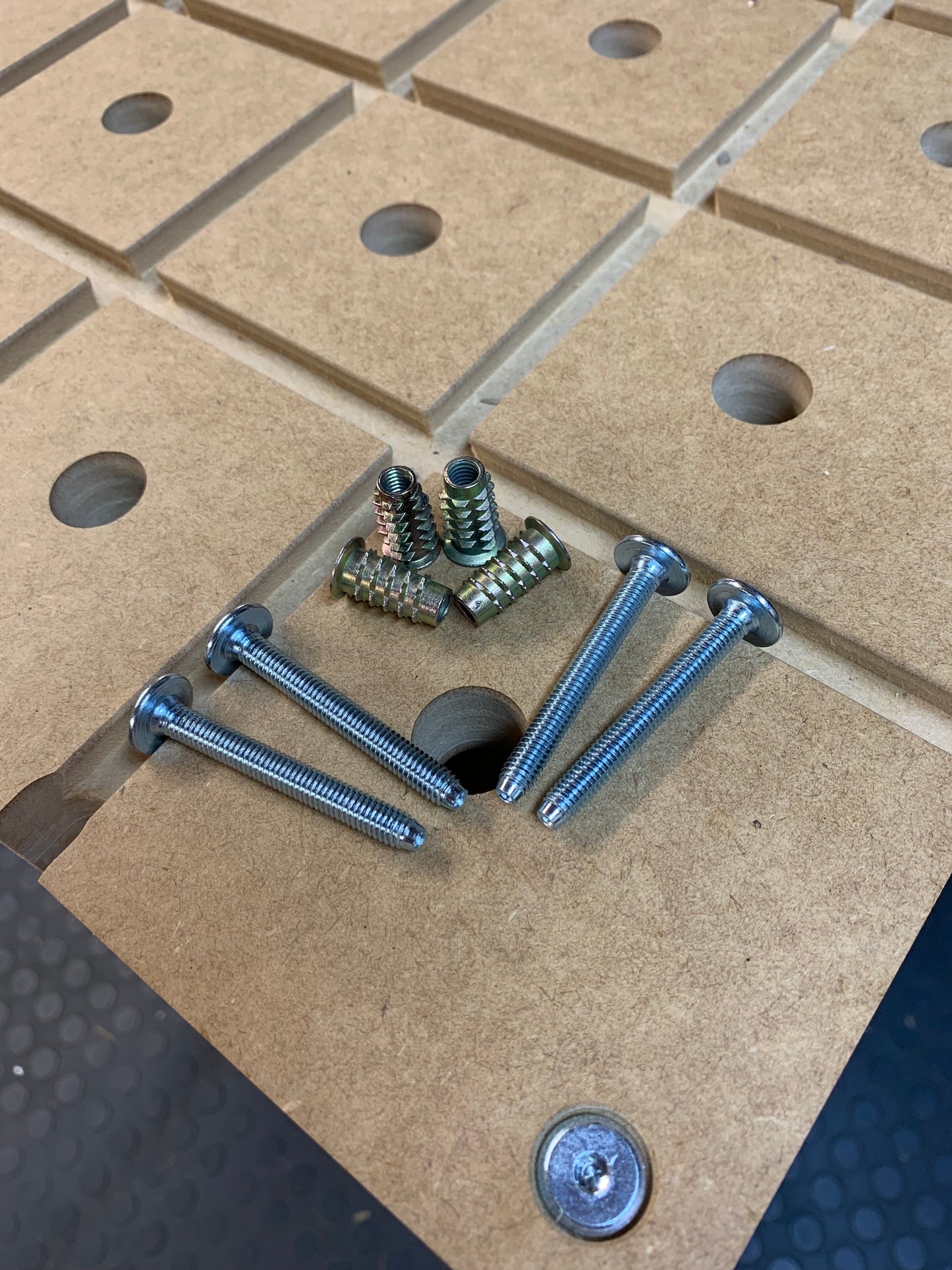 HDS Workbench Top Fixing Kit