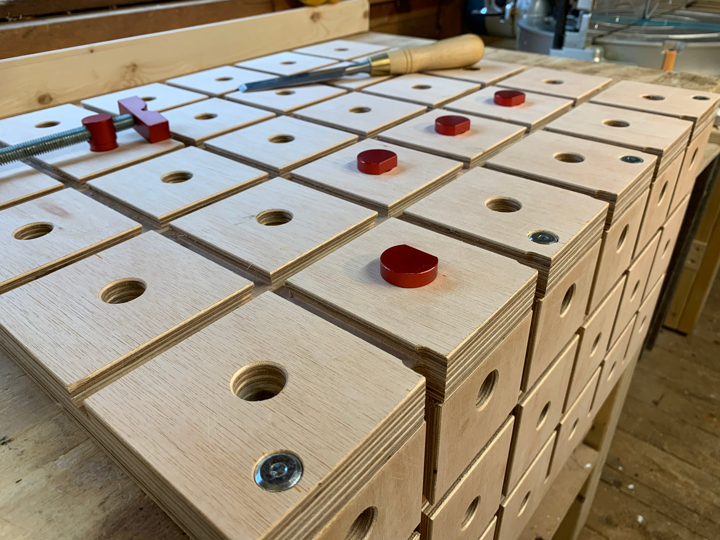 Bench Dogs and Dog Clamp for HDS Hold Down System the DIY workbench