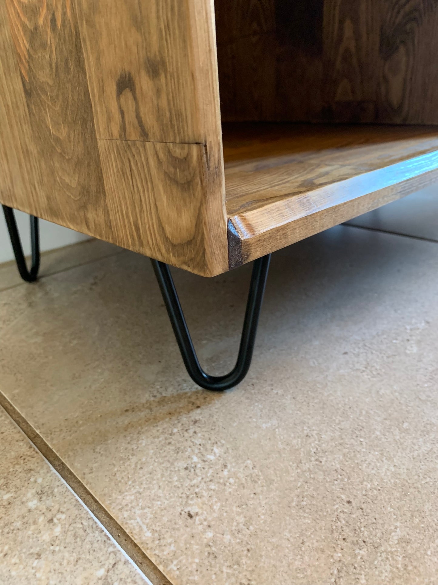 Turntable Stand Shelving Unit in Dark Oak with Hairpin Legs