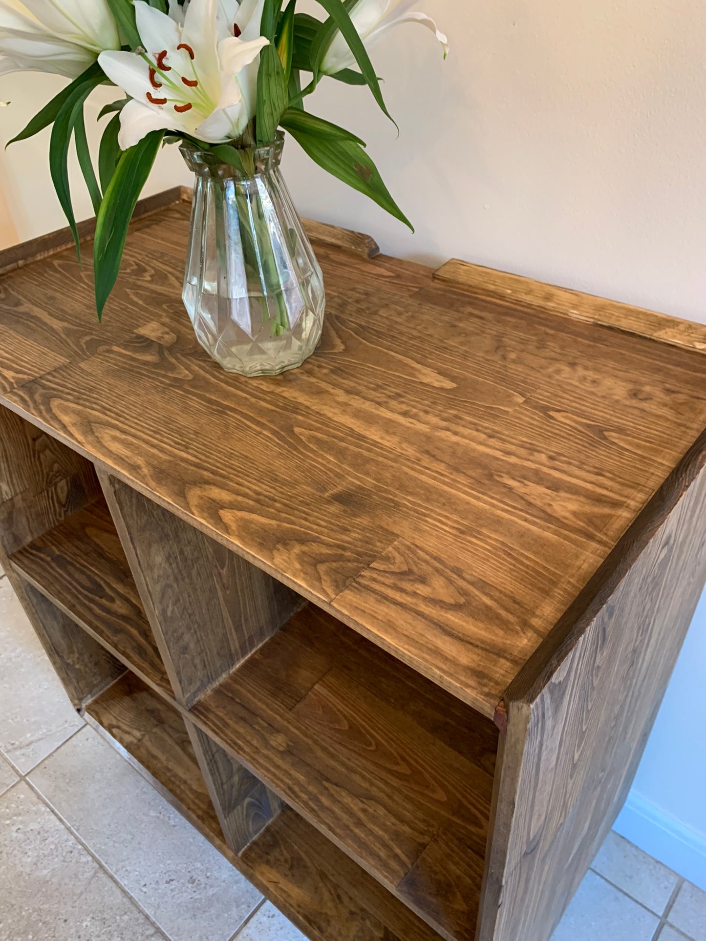 Turntable Stand Shelving Unit in Dark Oak with Hairpin Legs