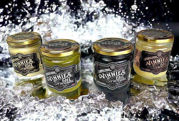 Vinnies wood oil finish for furniture and chopping boards
