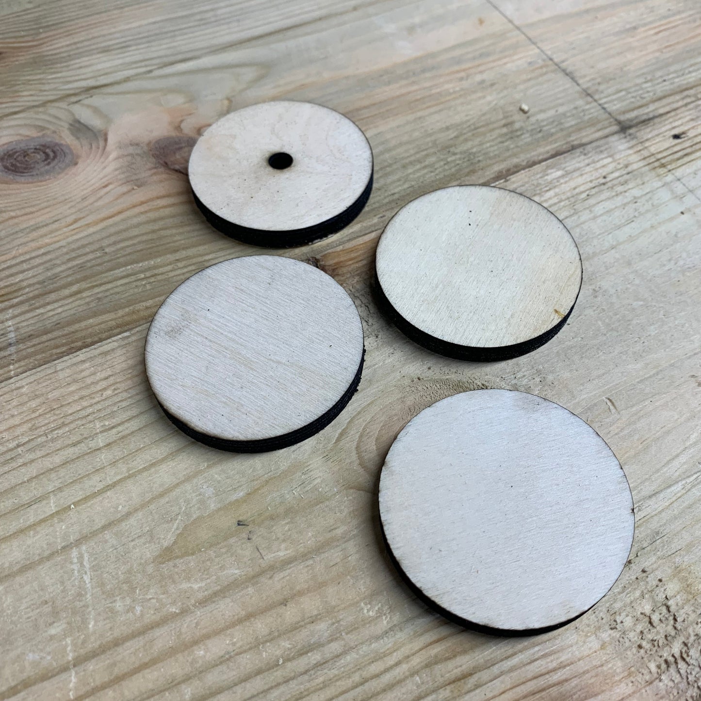 HDS Zero Clearance Inserts pack of 4 – 3 blank and 1 pre-drilled 6mm plywood discs – Whaley Woodworks
